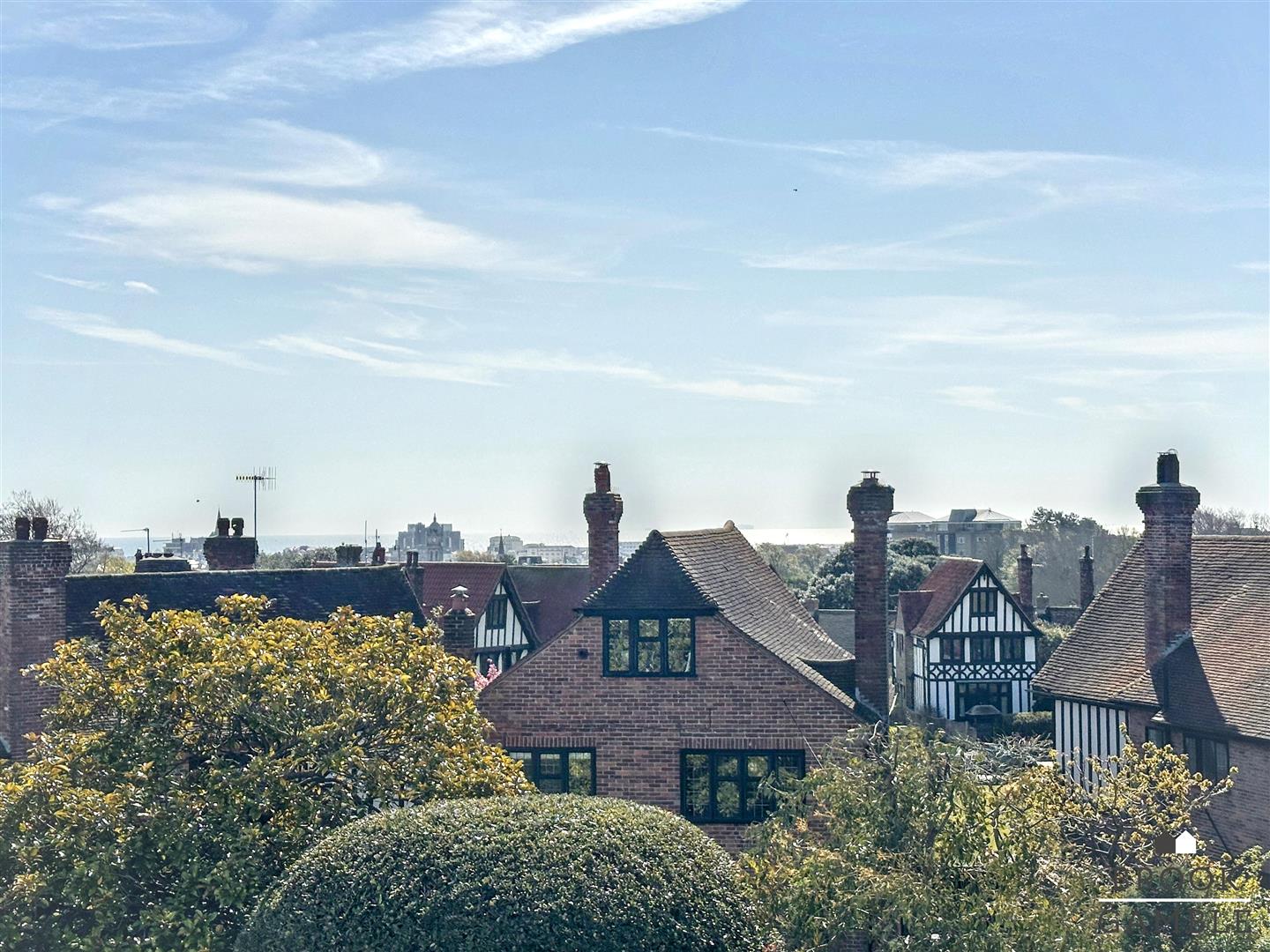 3 Bedroom Maisonette. Vicarage Road in Eastbourne,  27